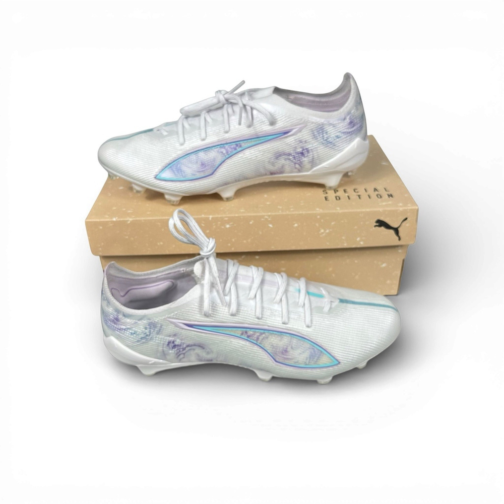 PUMA Ultra 5 Ultimate Brilliance Soccer Cleats White Sneakers Athletic Womens 10 - Picture 2 of 7